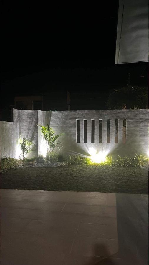 Seafront Residences Vacation Getaway San Juan  Eksteriør billede