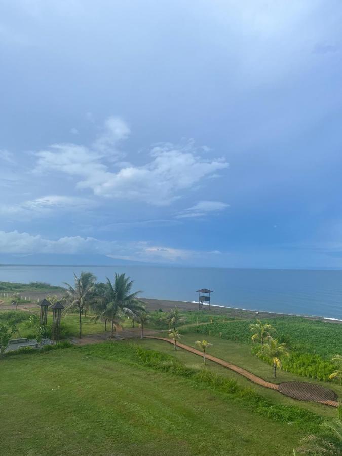 Seafront Residences Vacation Getaway San Juan  Eksteriør billede